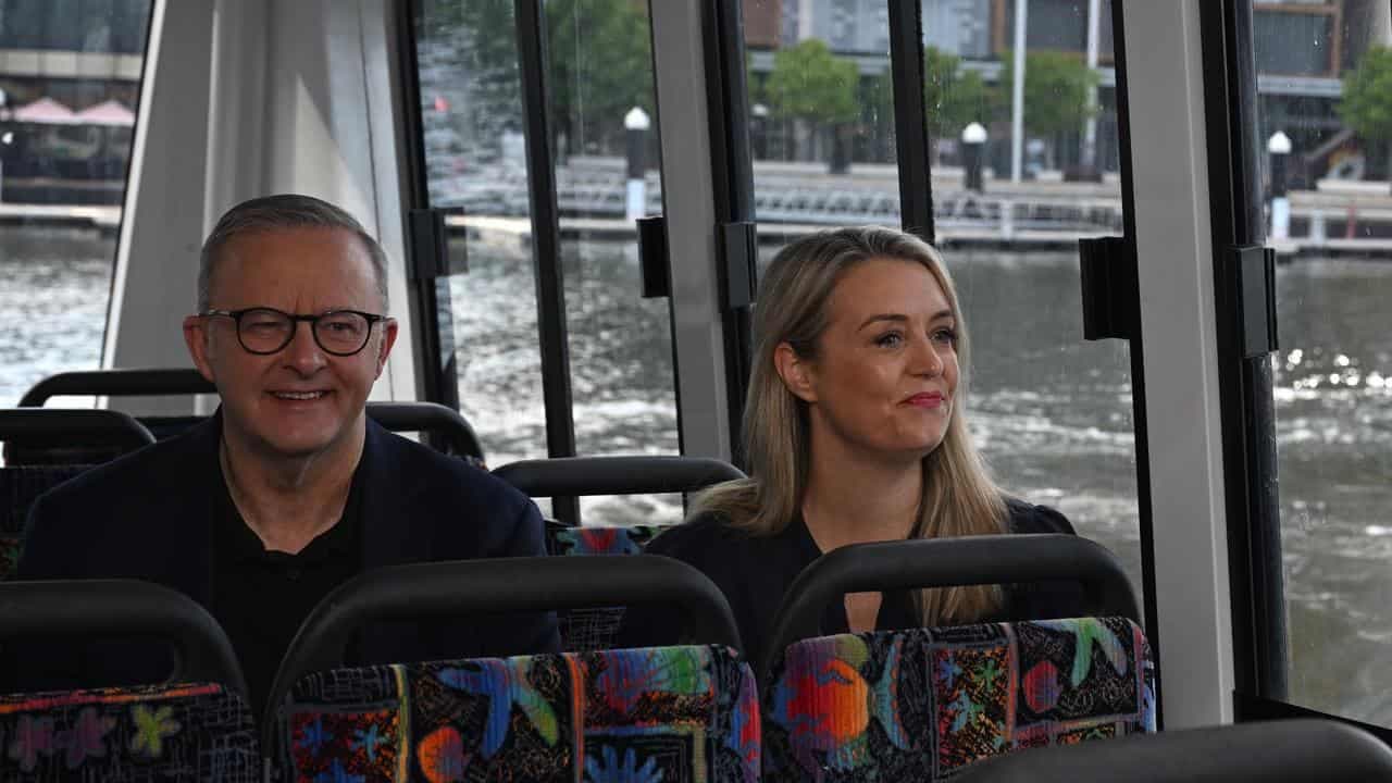 Ferries and celebrities as pollies dash to win the west