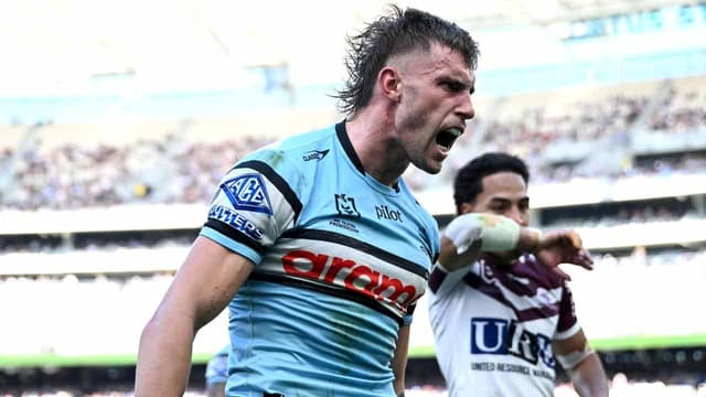Hynes, Kennedy stand up in Sharks' spine-tingling win