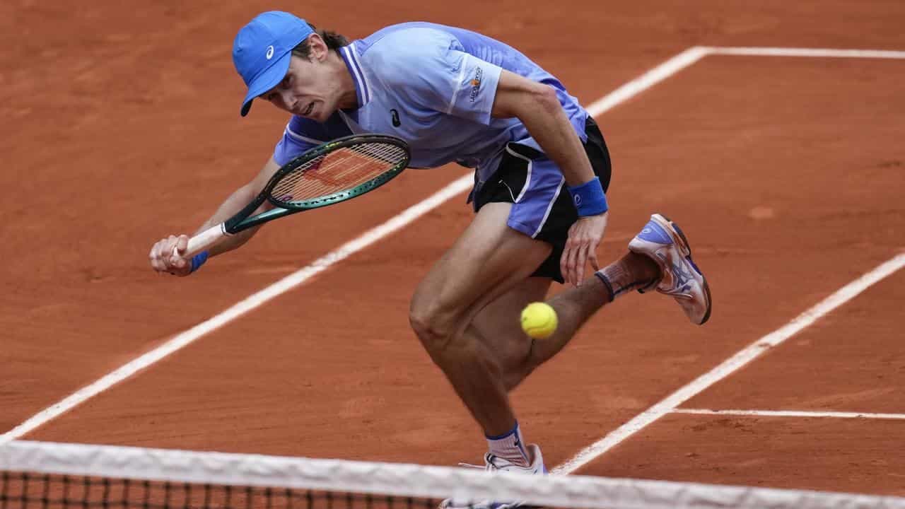 De Minaur purple patch ended in Monte Carlo semis