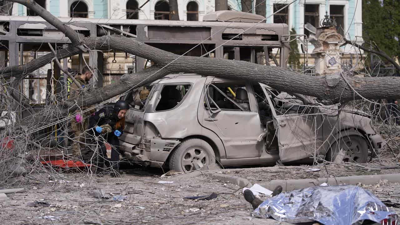 Ukraine says 32 killed in Russian ballistic missile hit