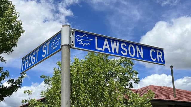 Accused samurai sword robber called DV victim 800 times