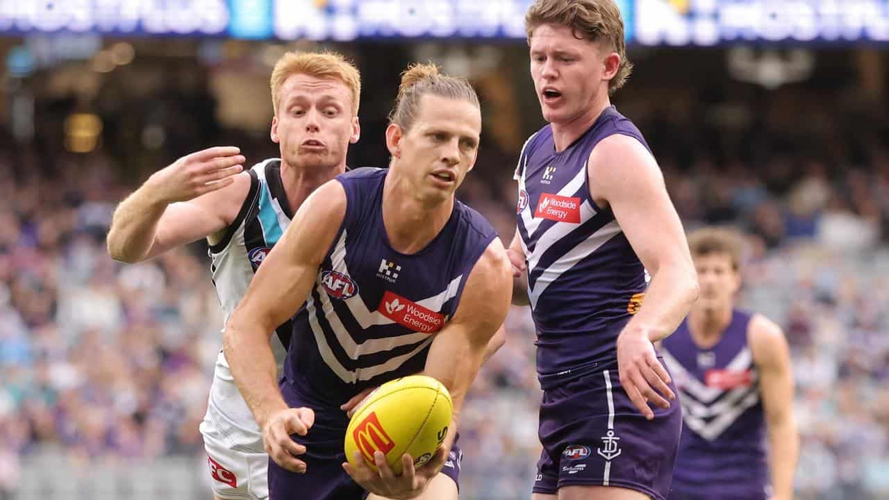 Fyfe avoids surgery as Dockers rally around veteran