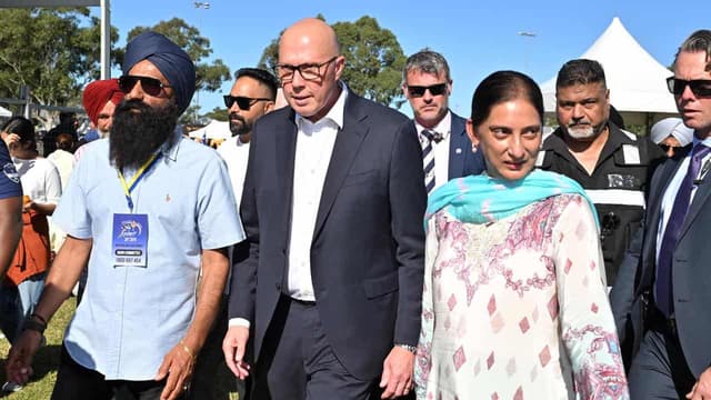Dutton talks up diversity in multicultural street walk