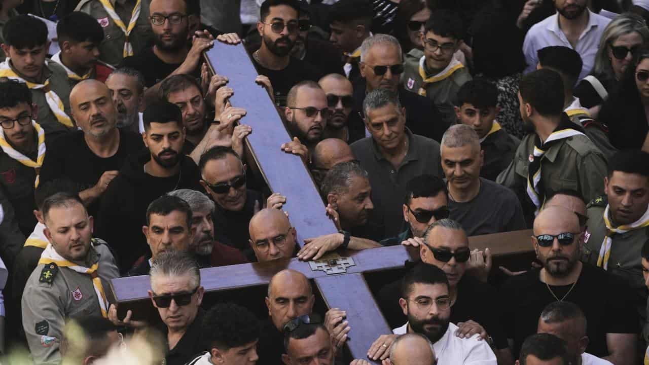Thousands join Stations of the Cross route in Jerusalem