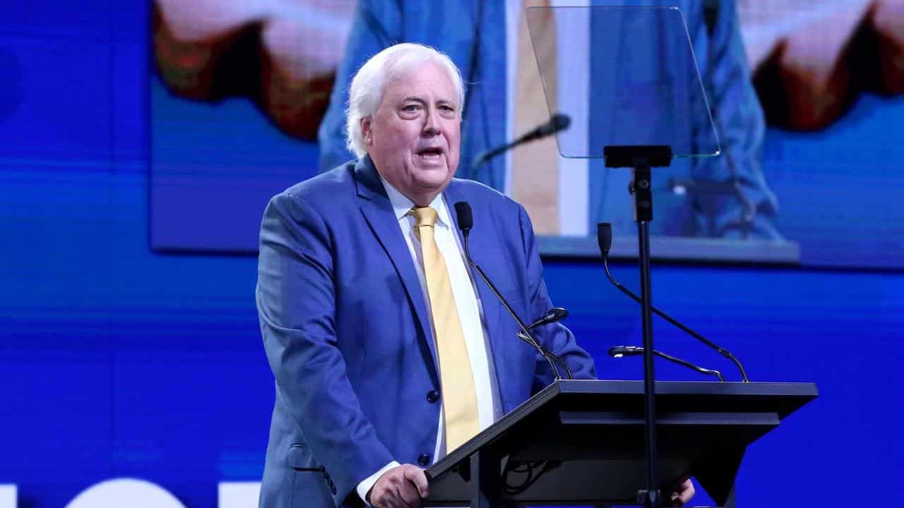 Palmer makes pitch to Patriots at campaign launch