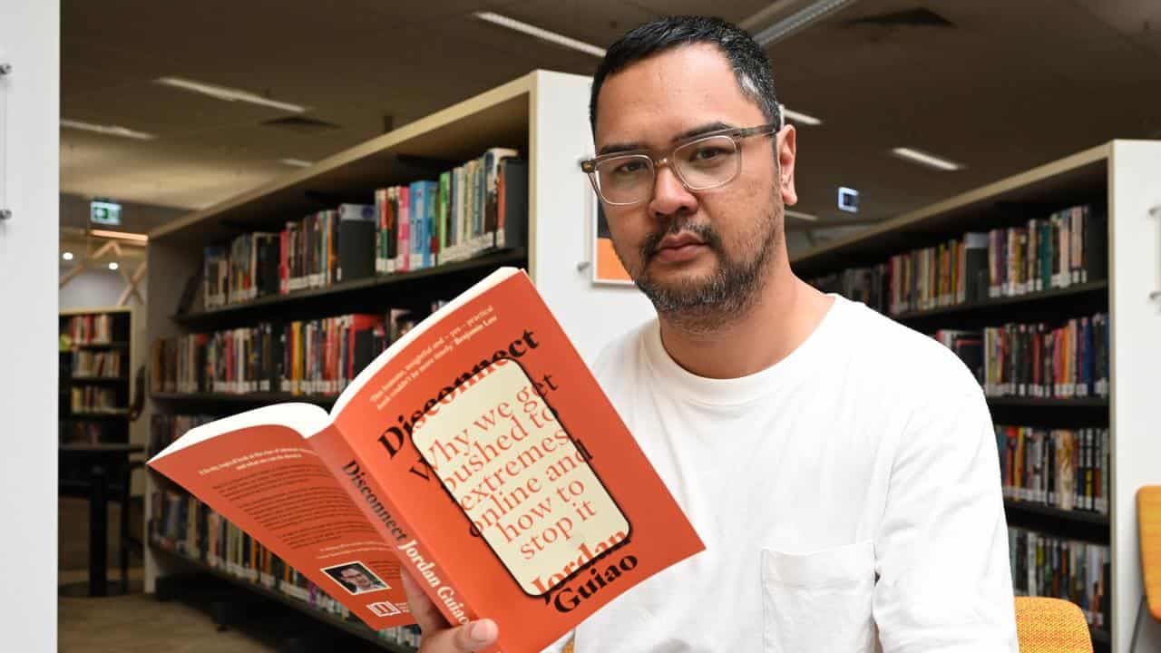 Aussie authors launch bid to close the book on AI theft