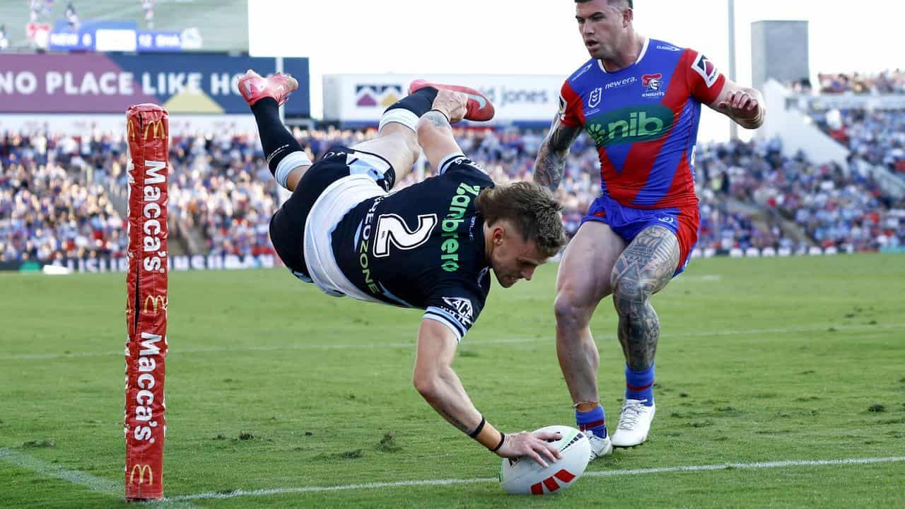 Circling Sharks inflict more pain on struggling Knights