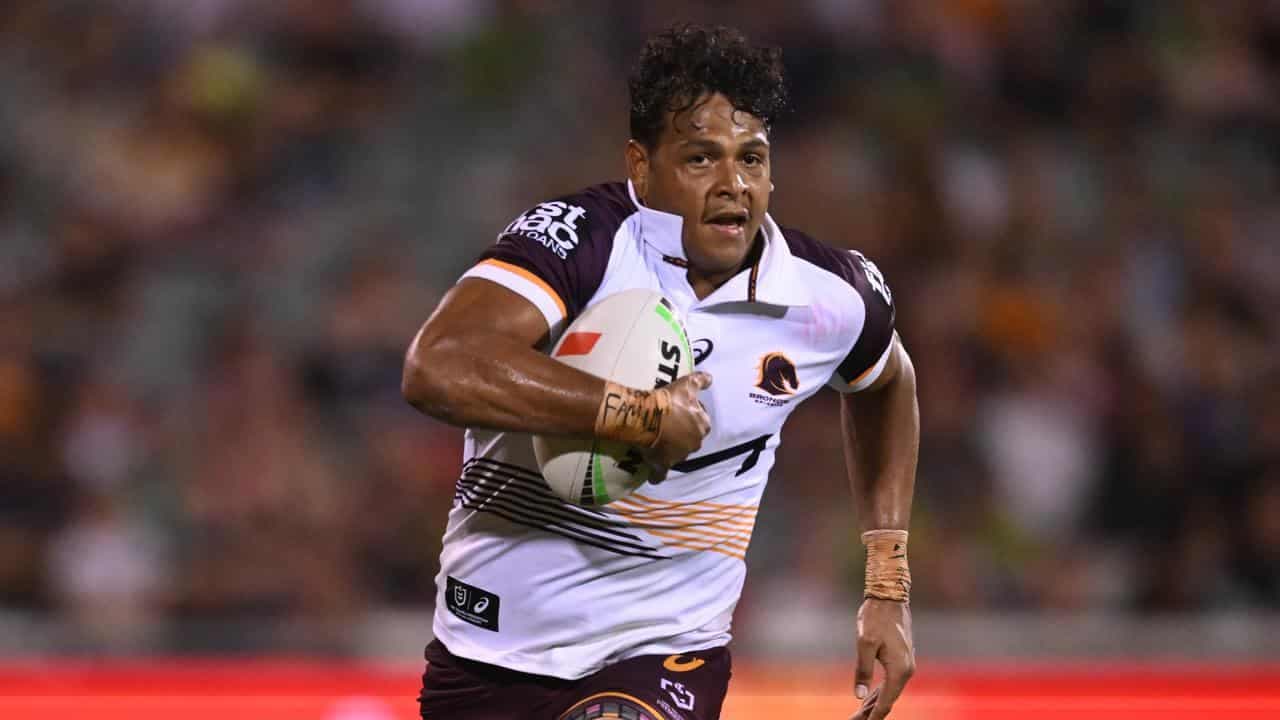 Selwyn Cobbo at fullback has risks, rewards for Broncos