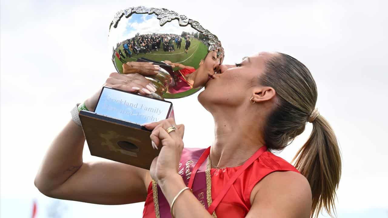 Record-setting Rizzo earns Gift-wrapped bragging rights