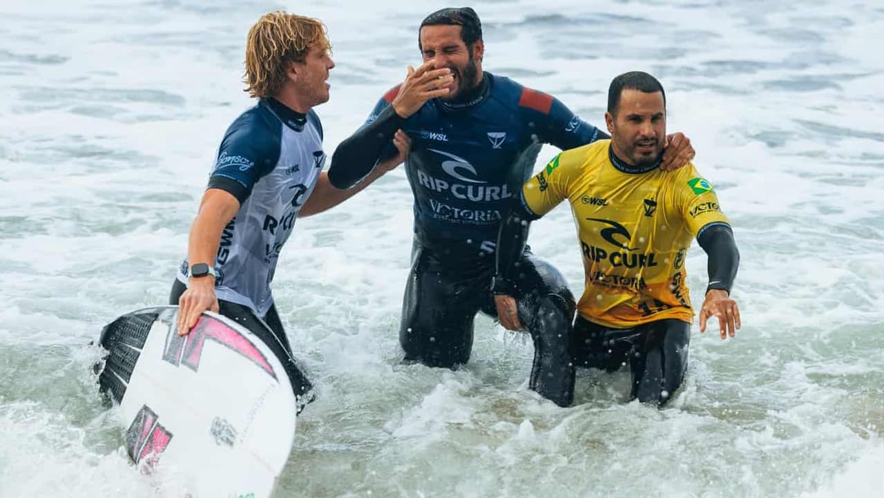 Freak accident puts Moroccan surfer out at Bells Beach