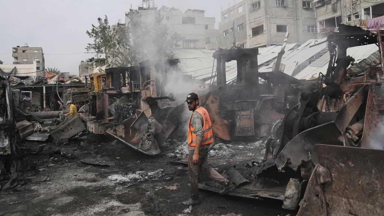 Israel steps up Gaza strikes, vaccination drive halted