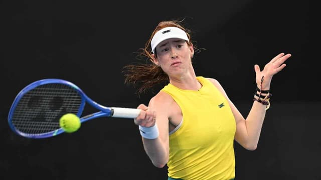 Joint jumping again after Maya's clay-court landmark