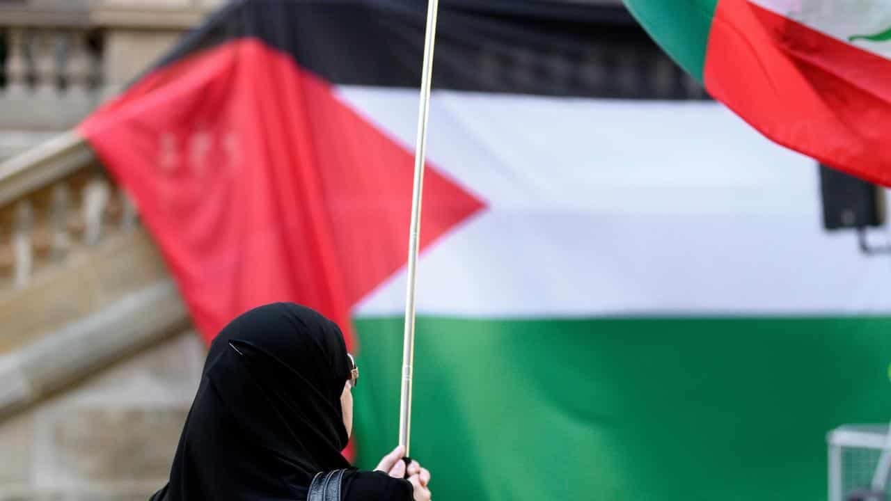 Australia calls for Israel to end Gaza aid blockade