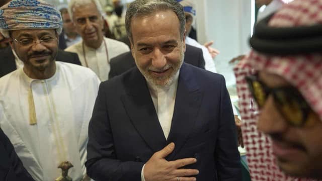Iran and US delegates vow more talks after Oman meeting