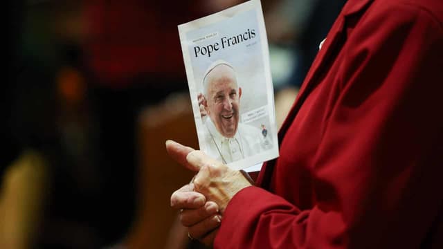 'Voice of compassion': Aussie churchgoers farewell Pope