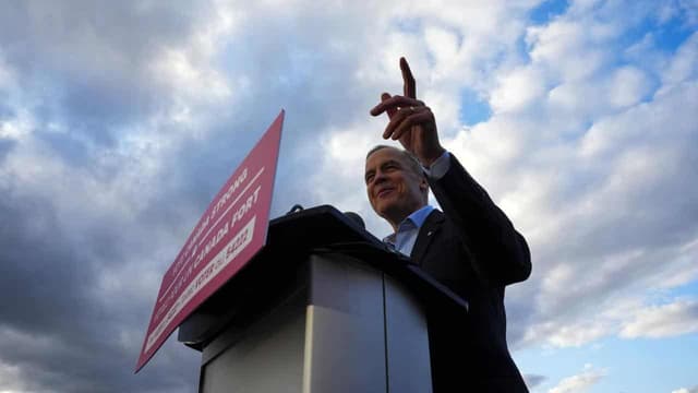 Canada PM pauses campaign events after festival tragedy