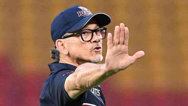 Wallabies' coaching succession plan sealed with a Kiss