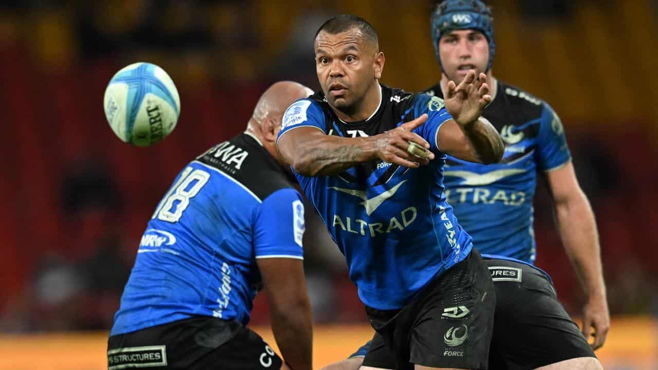 Force-ful boost as Beale returns for Super finals push