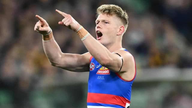 Treloar back for Bulldogs against Power