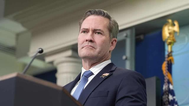 Trump adviser shown the door in White House shake-up