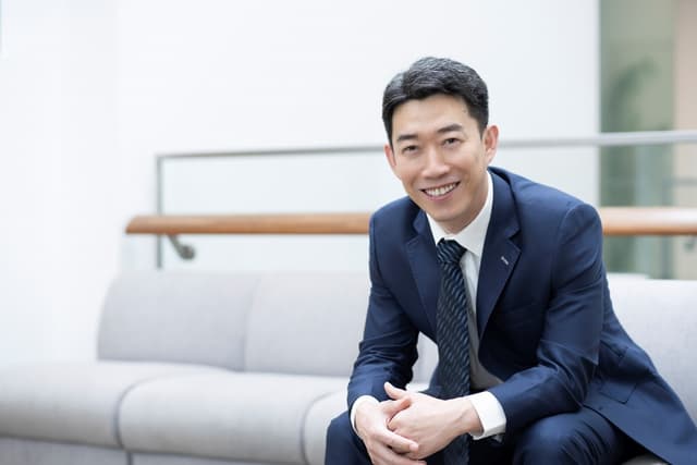 SMU Appoints Professor Zhang Liandong as New Dean of School of Accountancy