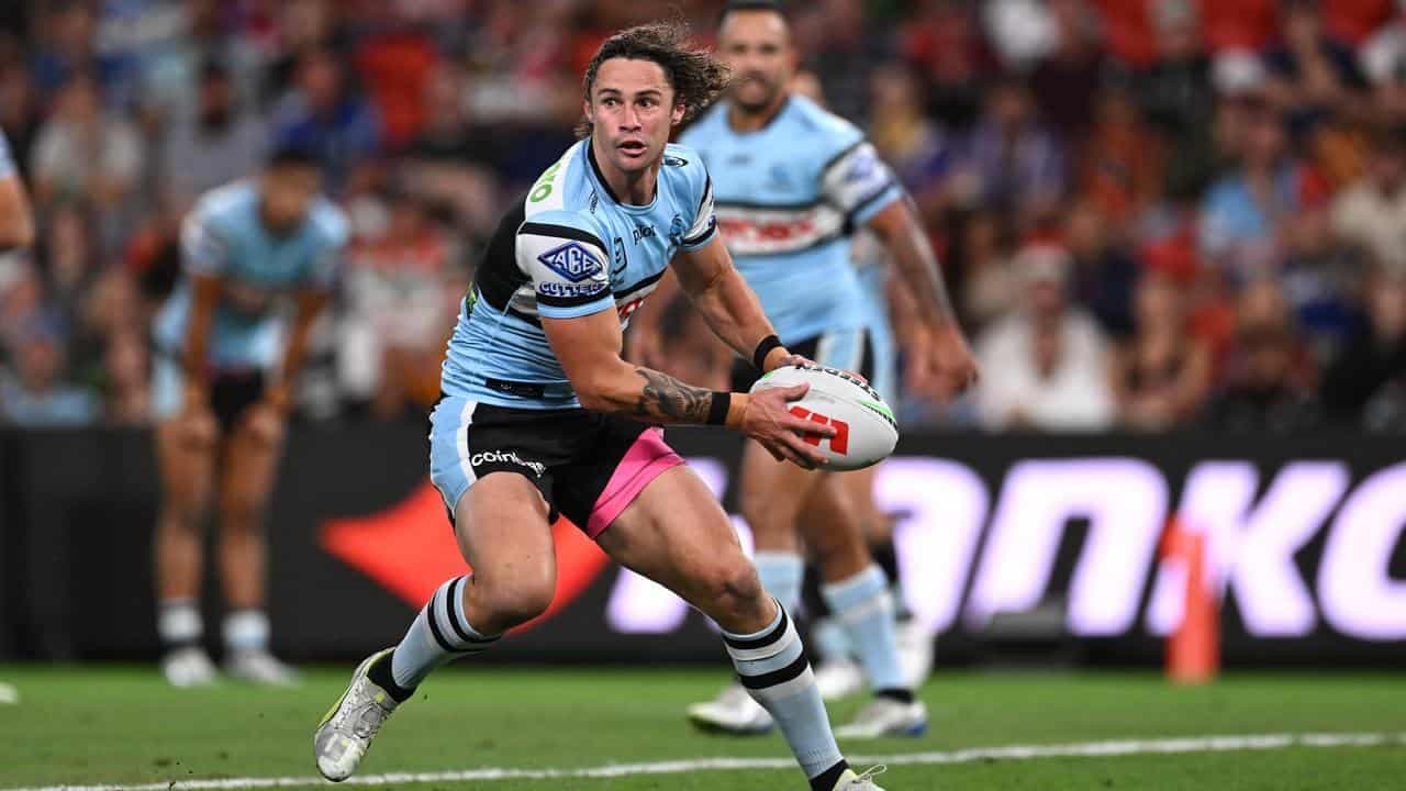 'Outstanding' Nicho Hynes ignites NRL's Magic Round