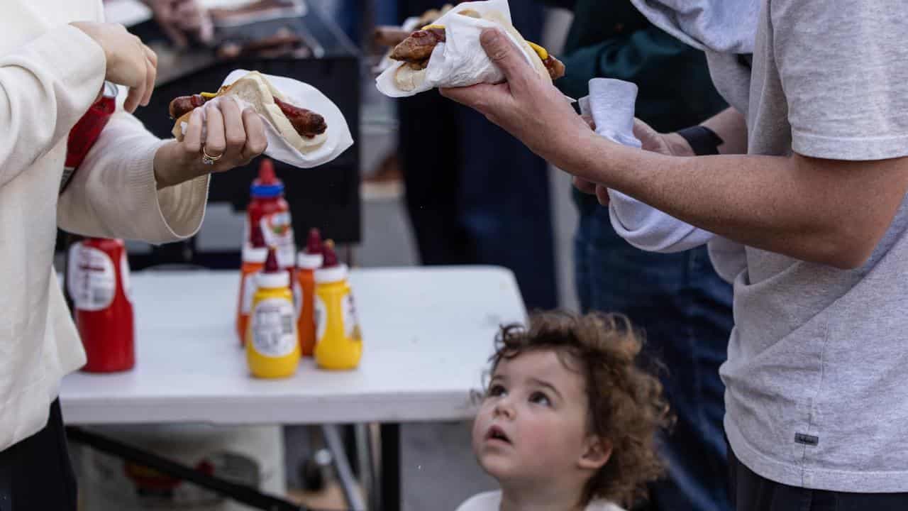 Polls close on election day as Australians await winner