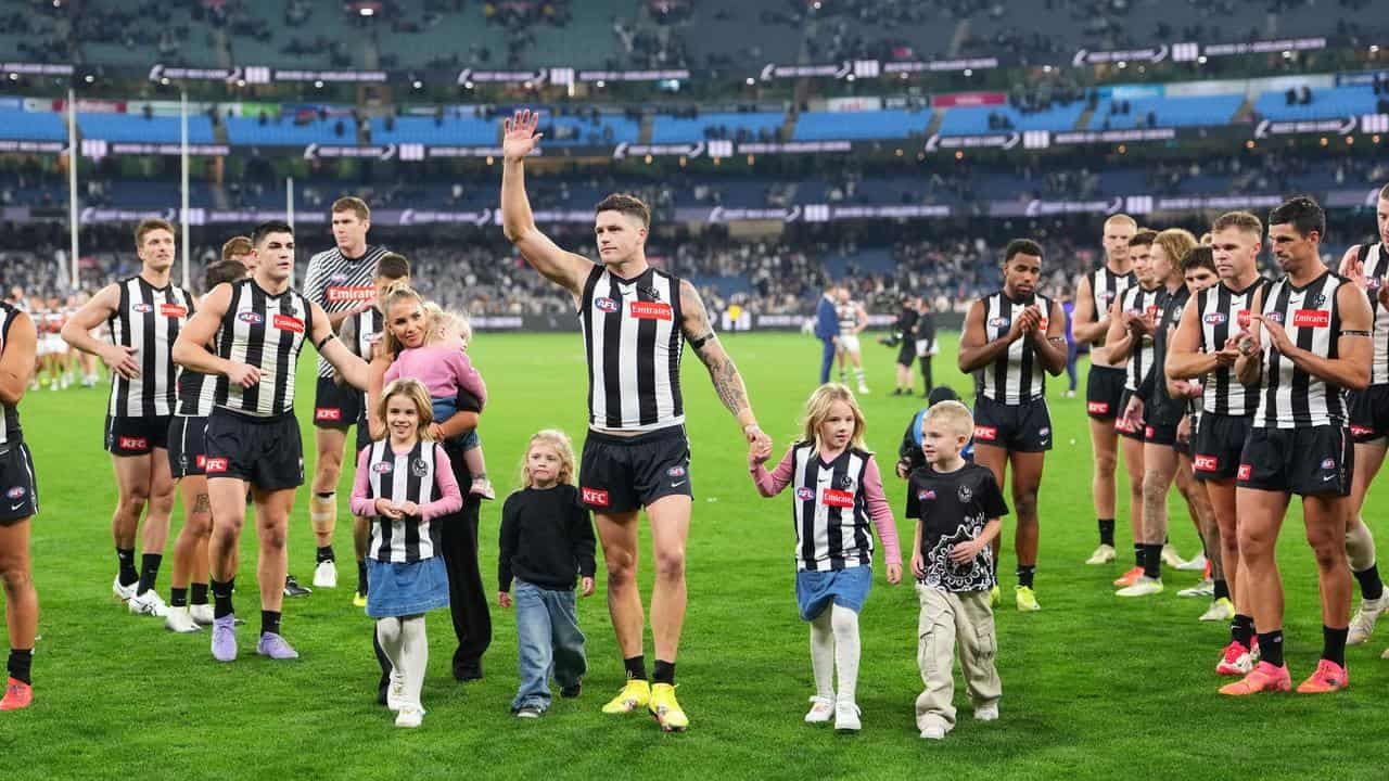 McRae lauds Magpies' spirit after epic AFL loss to Cats