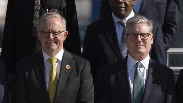 Albanese and UK PM Starmer discuss AUKUS submarine plan