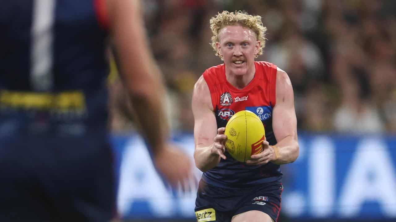 Viney backs Oliver to be at Melbourne next AFL season