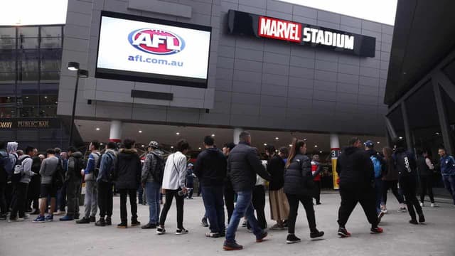 Security scare as teenager brings weapons to AFL match
