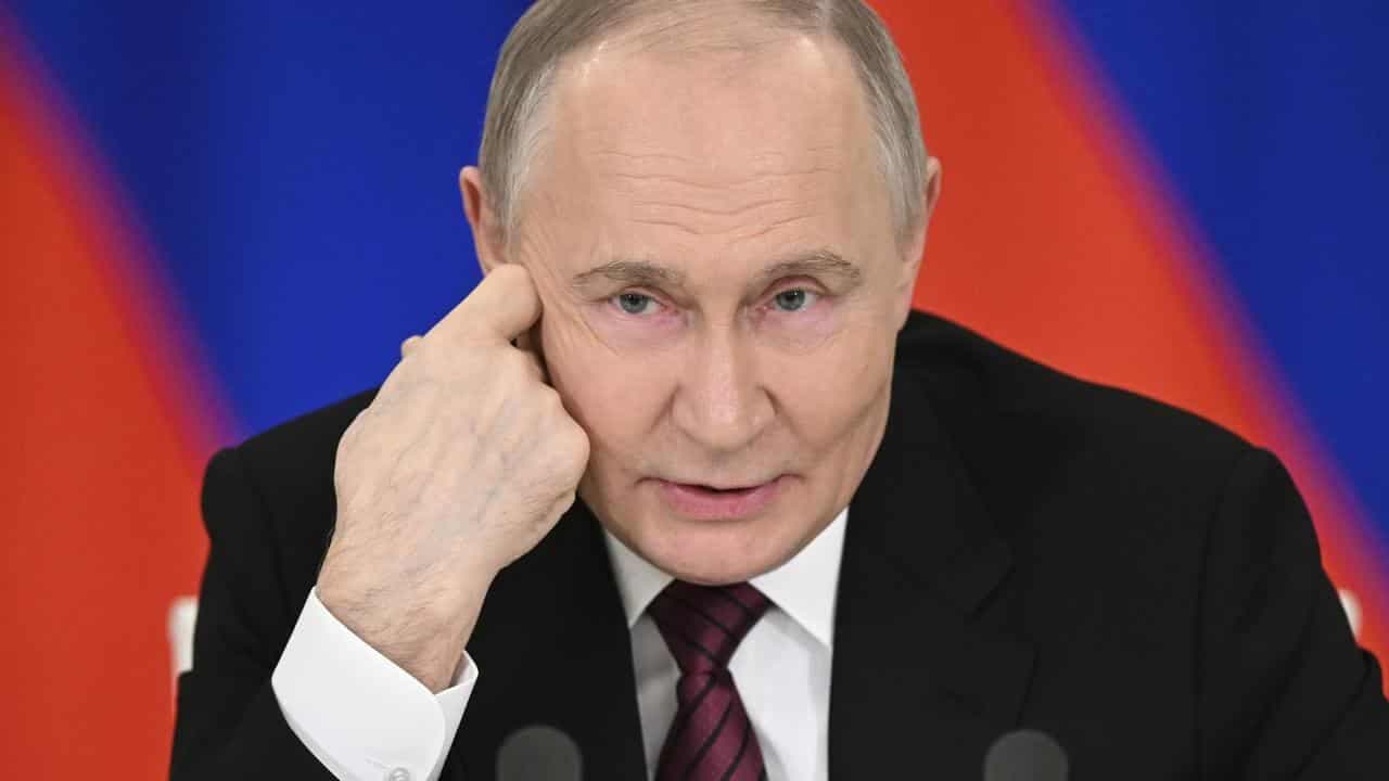 Russia faces sanctions if truce ignored, Germany says