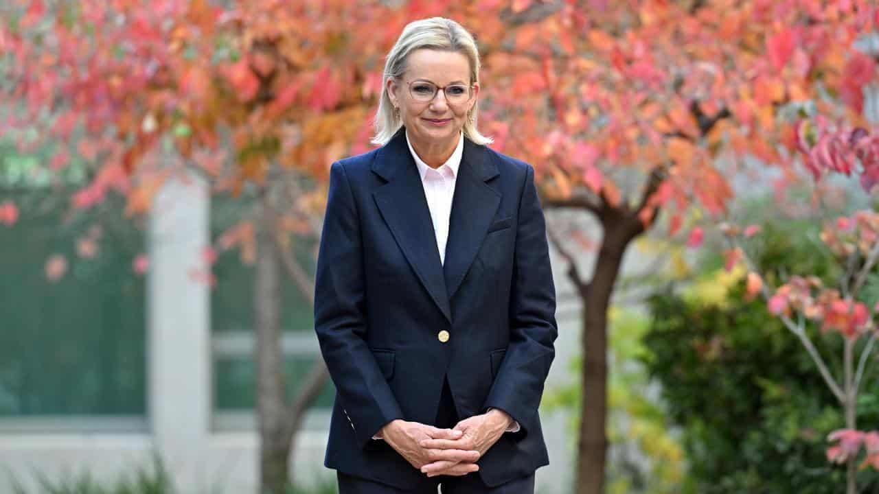 Liberals' first female leader promises strong policies