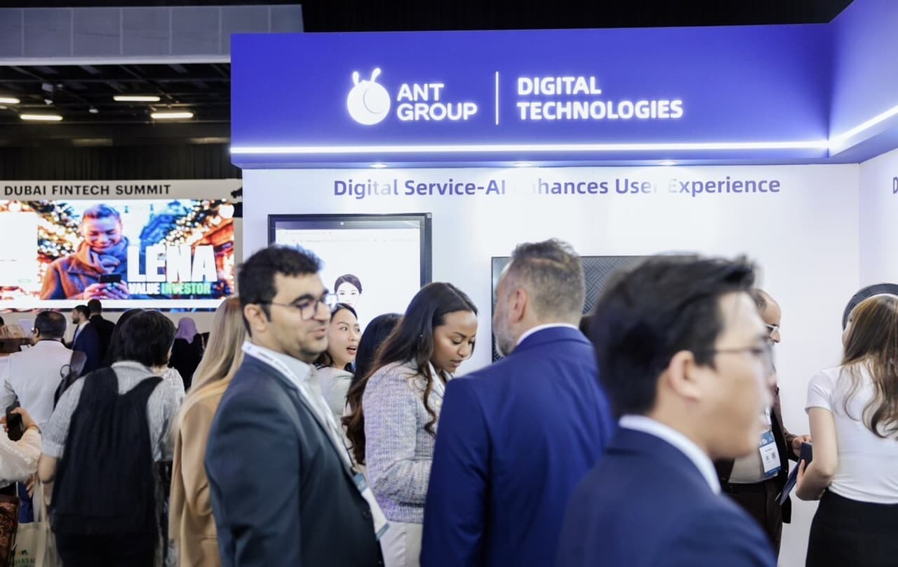 Ant Digital Technologies Debuts AI-Powered FinTech Solutions at Dubai FinTech Summit 2025