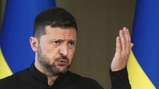 Zelenskiy insists on talks with Putin in Istanbul