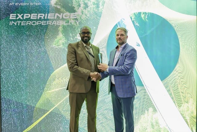 ST Engineering iDirect Awards Saudi Net Link For Excelerator Sustained Excellence