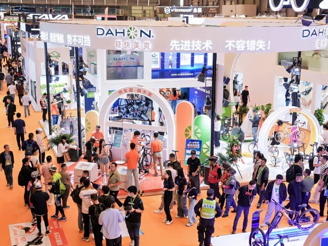 DAHON-V Speed Tech Created Buzz at CHINA CYCLE 2025!