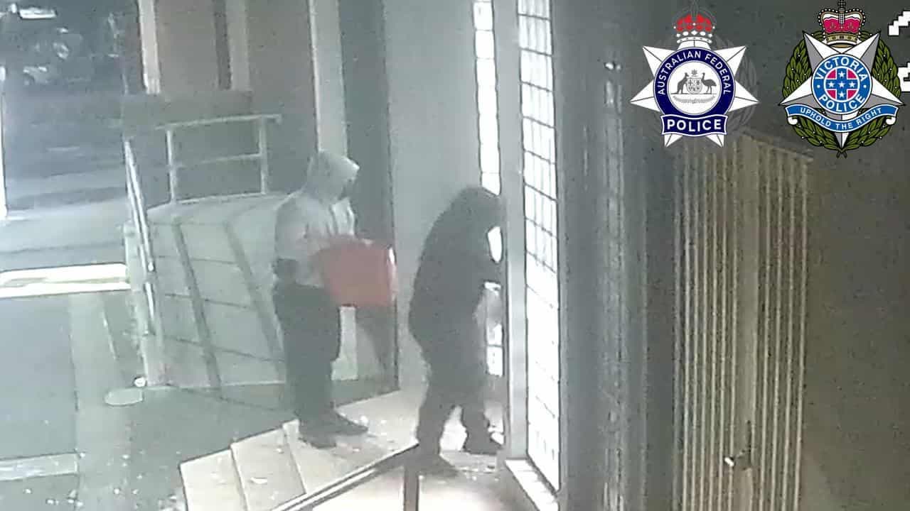 Blue car holds the key to solving synagogue firebombing