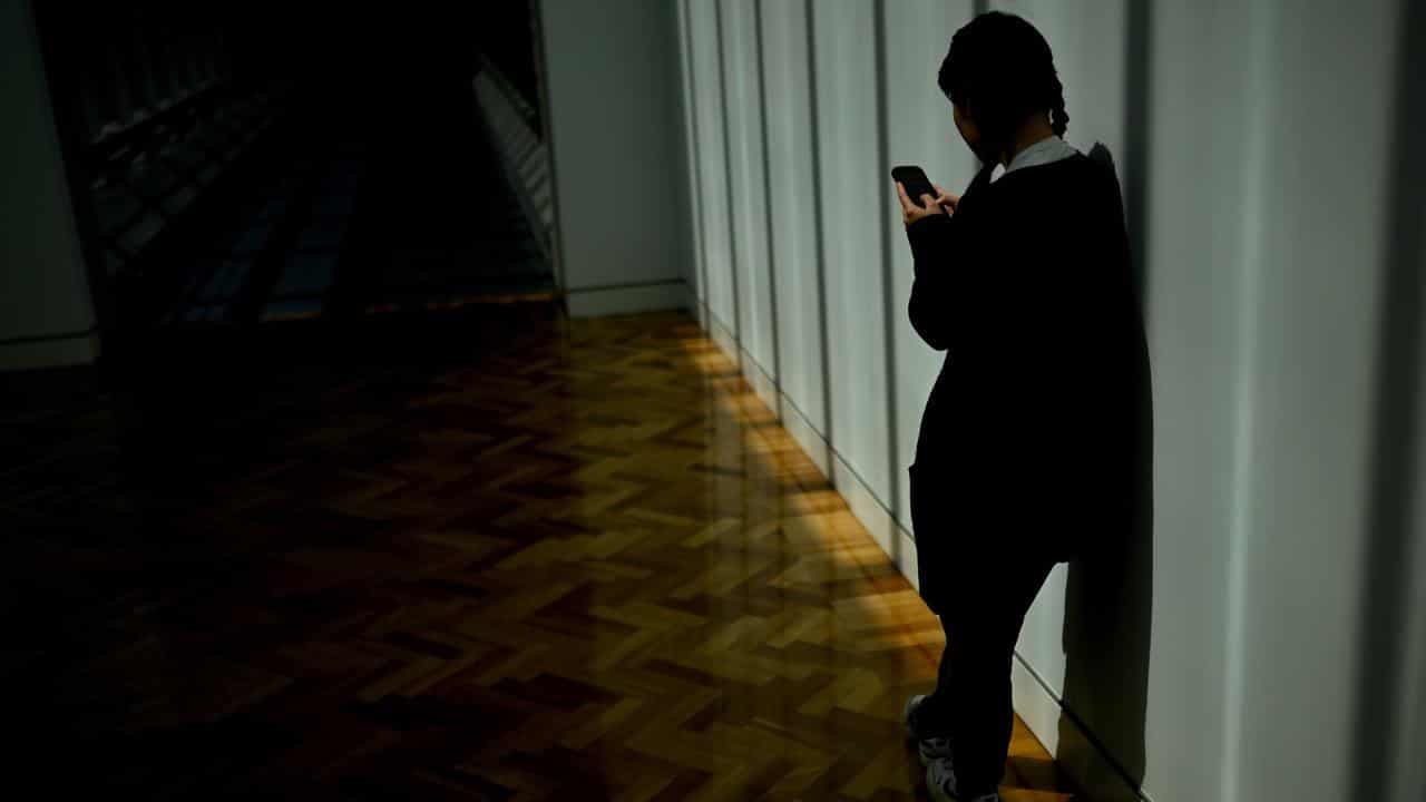 Dark side of young people's phone habit revealed