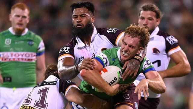 Broncos pack must 'pull fingers out' like 1990s: Renouf