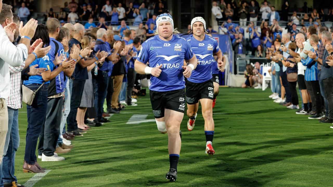 Force coach Cron lashes out at zig-zag fixture beast