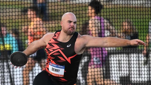 'Dominant' discus dynamo Denny's Doha Diamond delight
