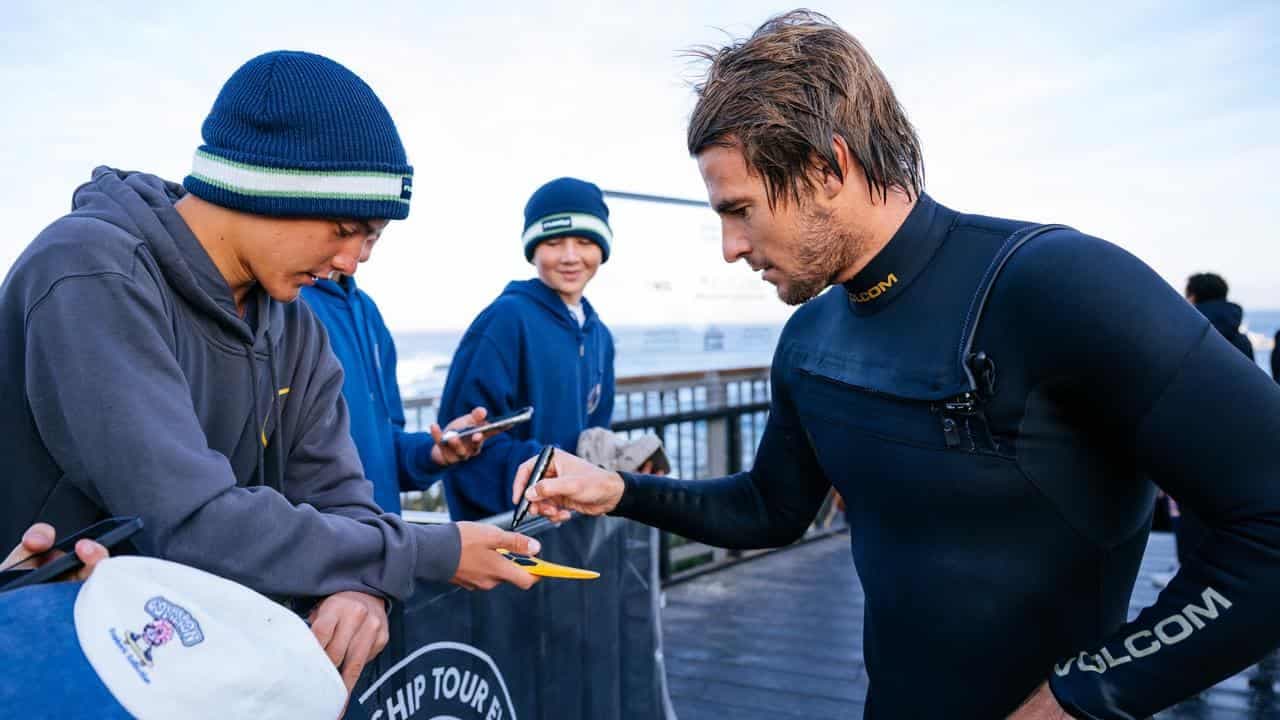 Robinson chasing record at Margaret River surfing