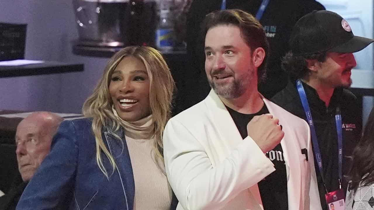 No Kerr - but Serena watches Chelsea seal trophy treble