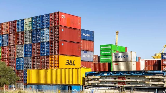 Search for signs of Trump trade slowdown as RBA meets