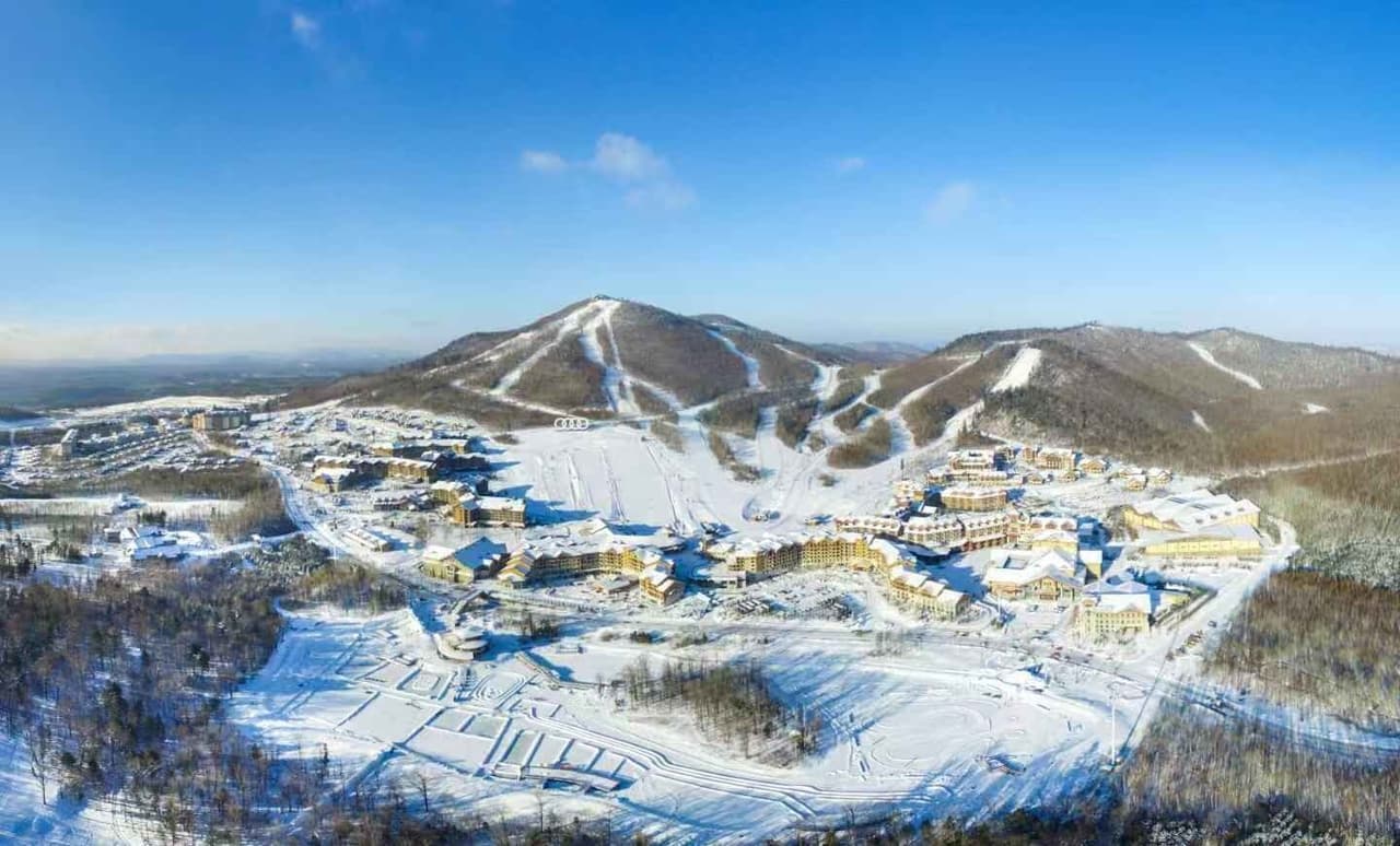 Changbai Mountain Wanda International Resort is spearheading the transformation of "cold resources" into a "hot industry"