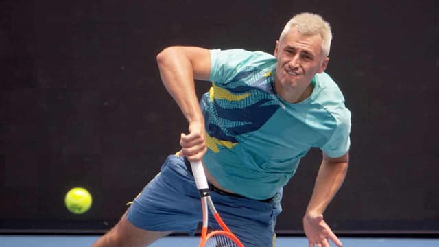 Tomic heads trio of Aussie qualifying hopefuls in Paris