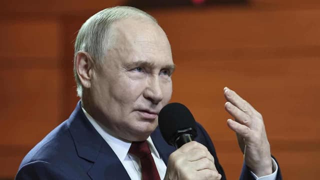 EU, UK go ahead with new Russia sanctions without US