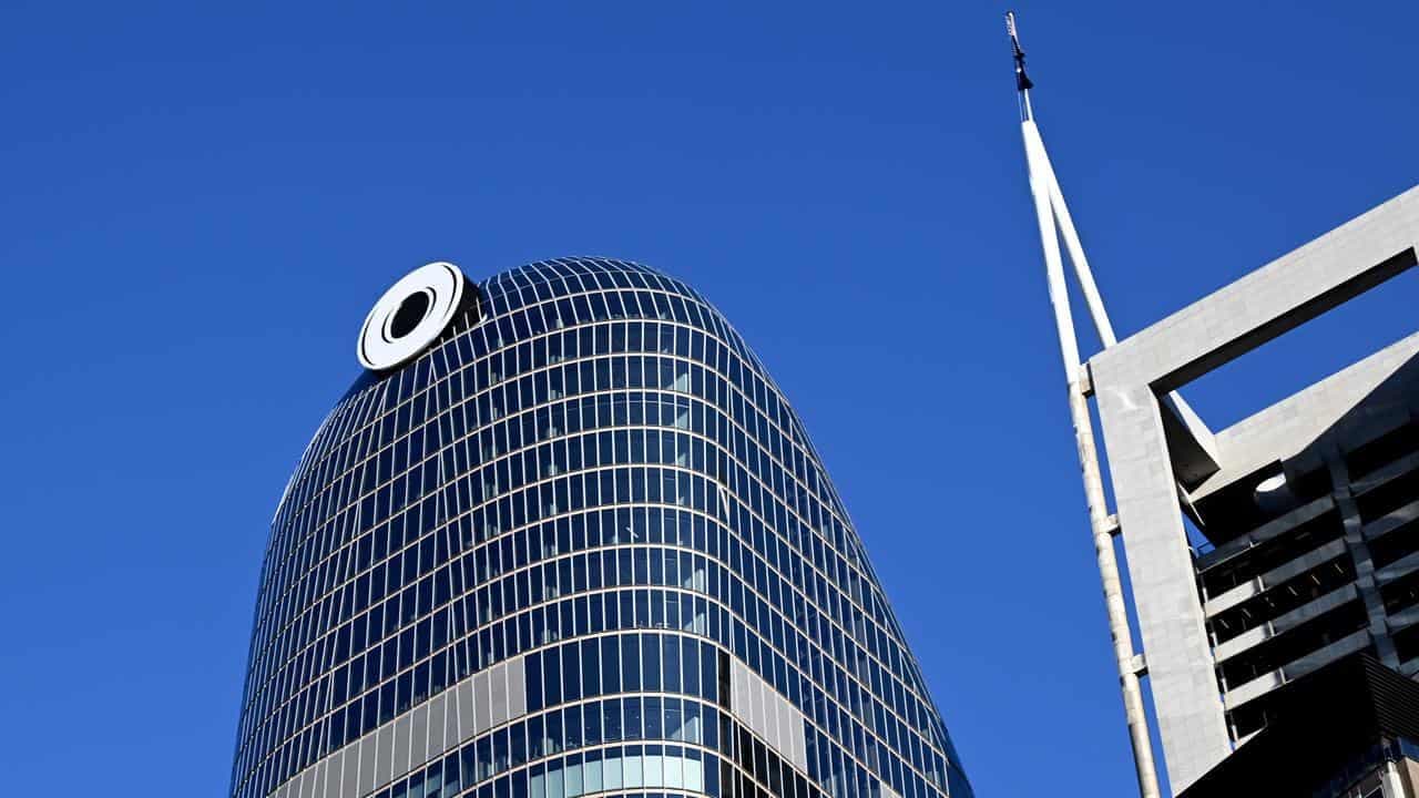 Shareholders drag Macquarie over coals on net zero