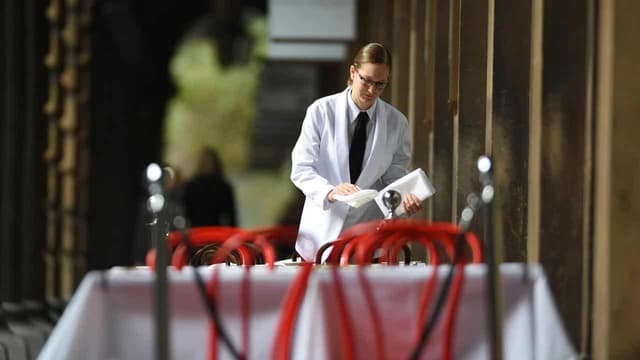 Restaurants on the brink as business failures plateau